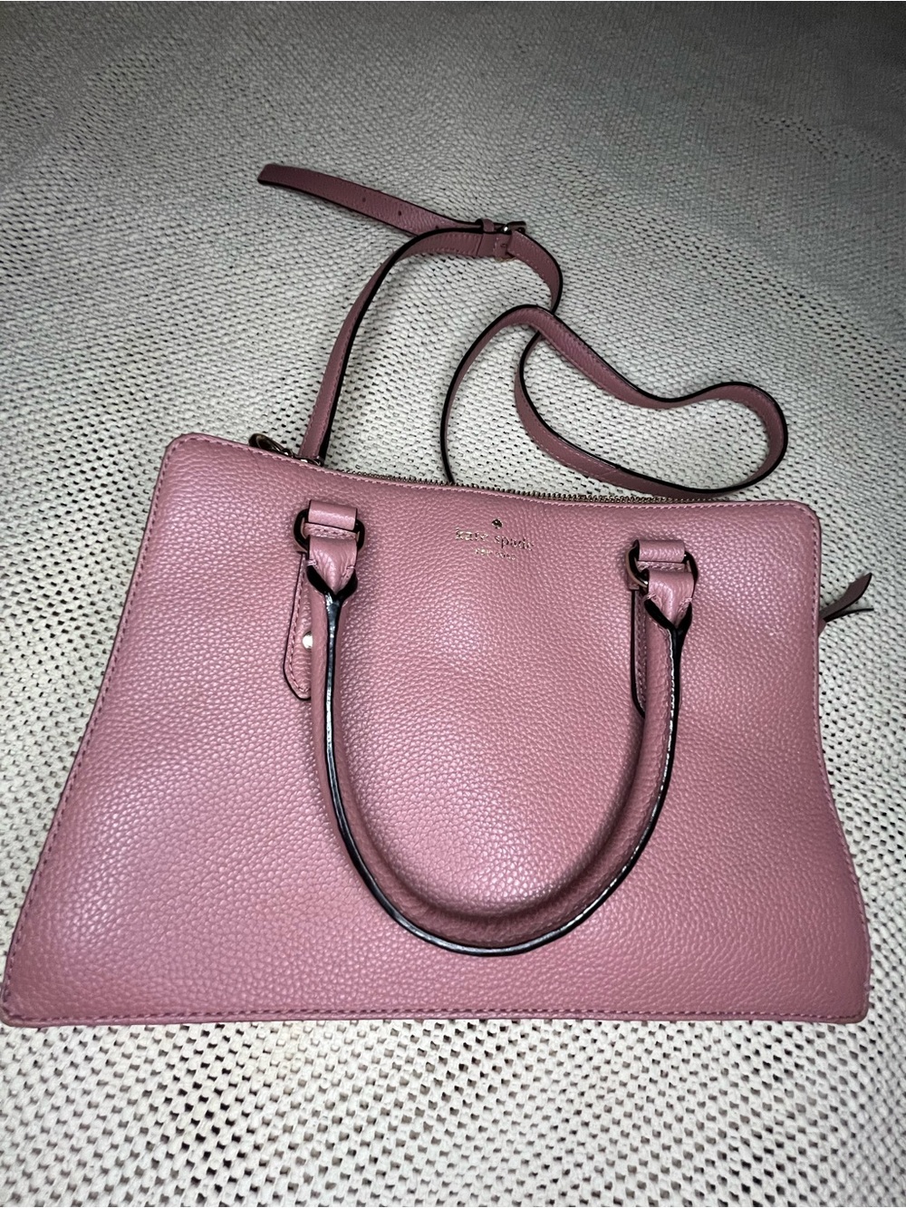 Kate Spade Mulberry Street Lise
Satchel Rose Leather Convertible Crossbody Bag